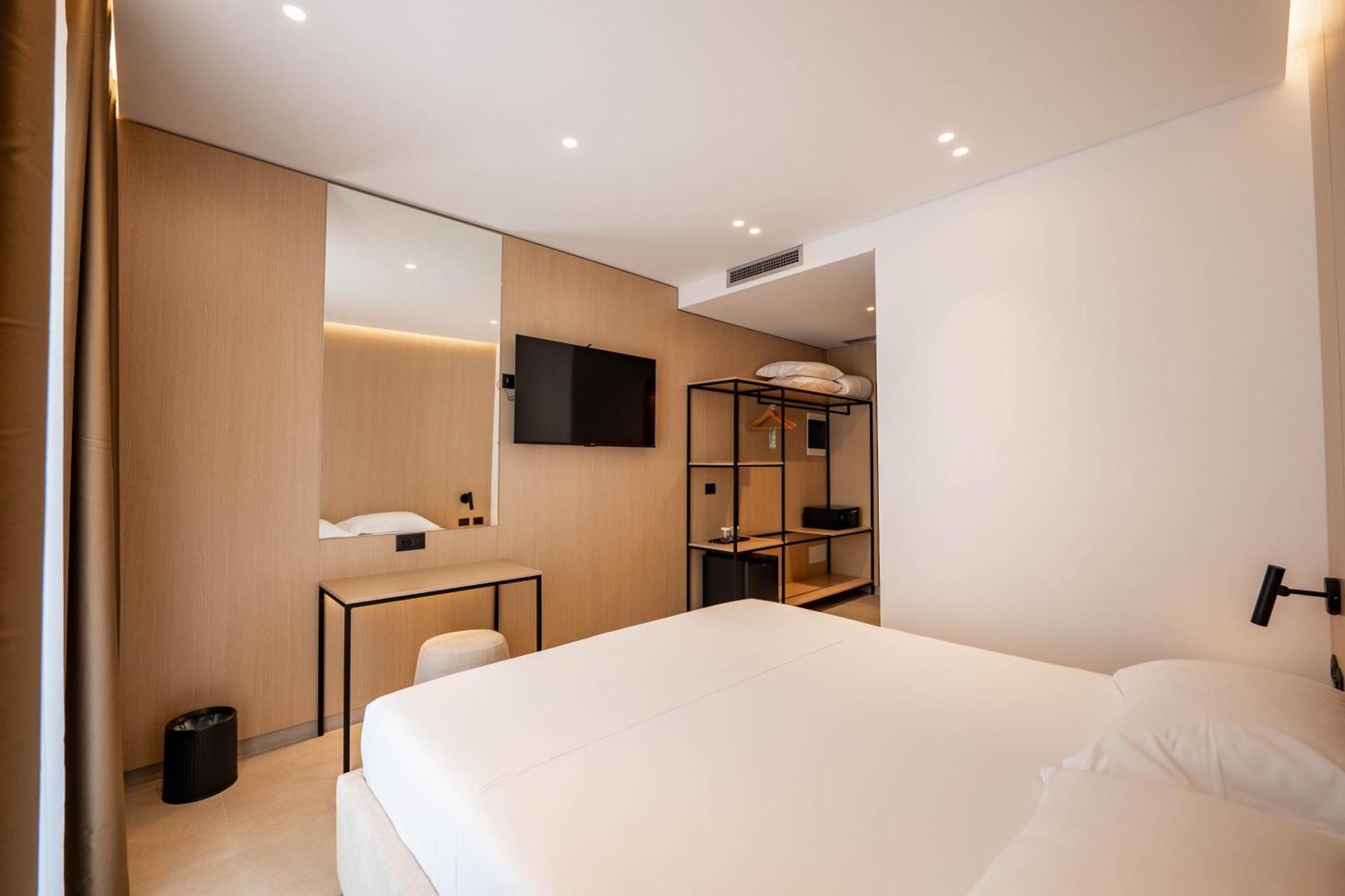 Austin Boutique Hotel Sarande Exterior photo